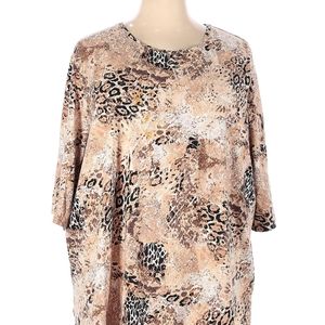 3X Catherine's short sleeve shirt.